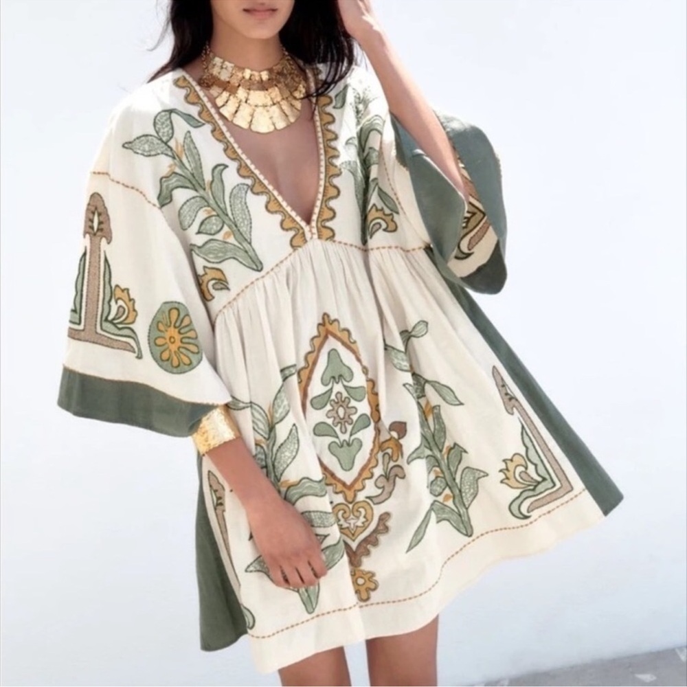 Zara Cream and Olive Green Embroidered Mini Dress